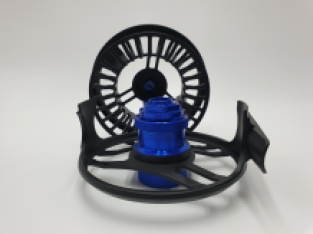 A&M SWR # 5/6 Fliegenrolle Schwarz / Blau